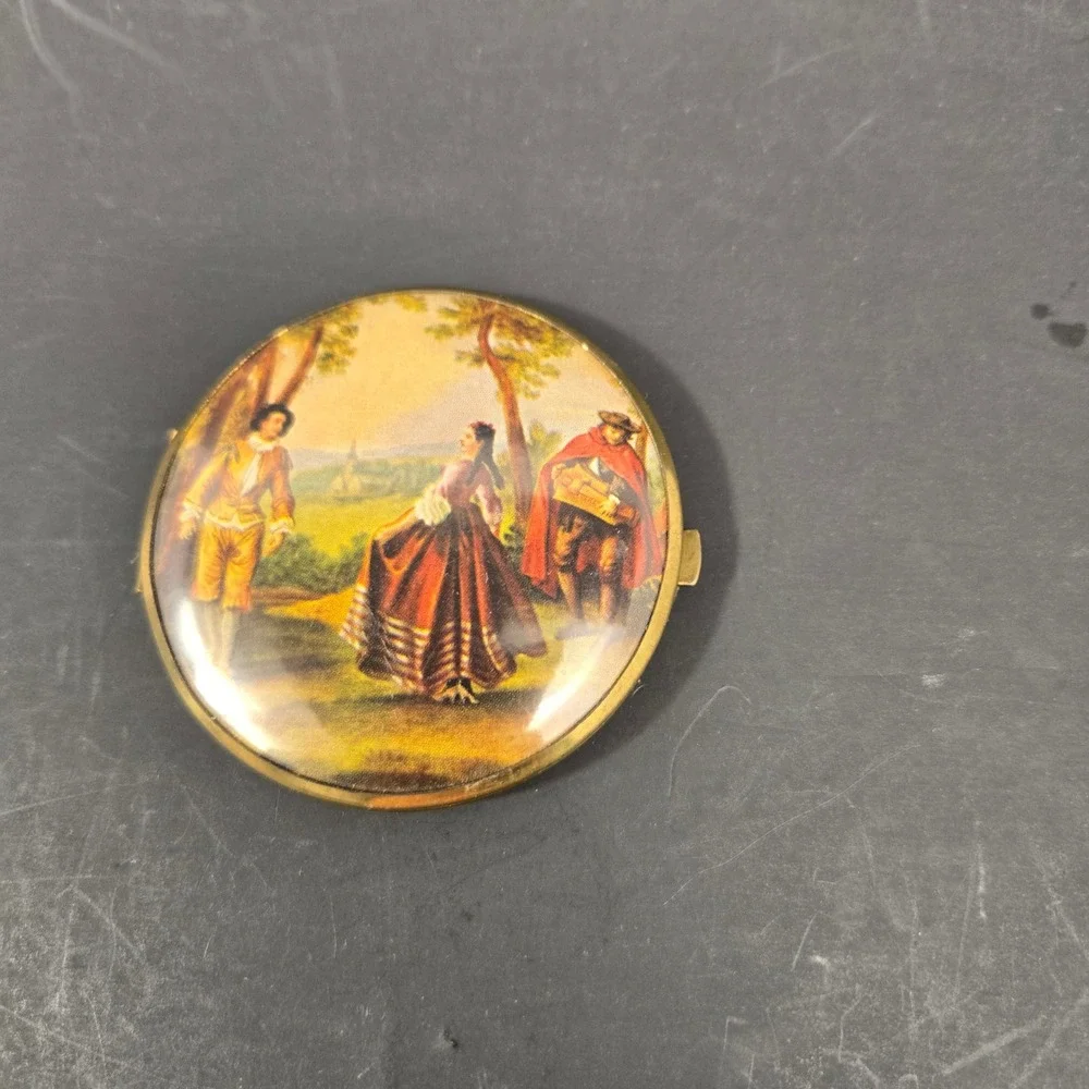 Vintage Gold Tone Round Dual Mirror Compact Fragonard Pastoral Scene